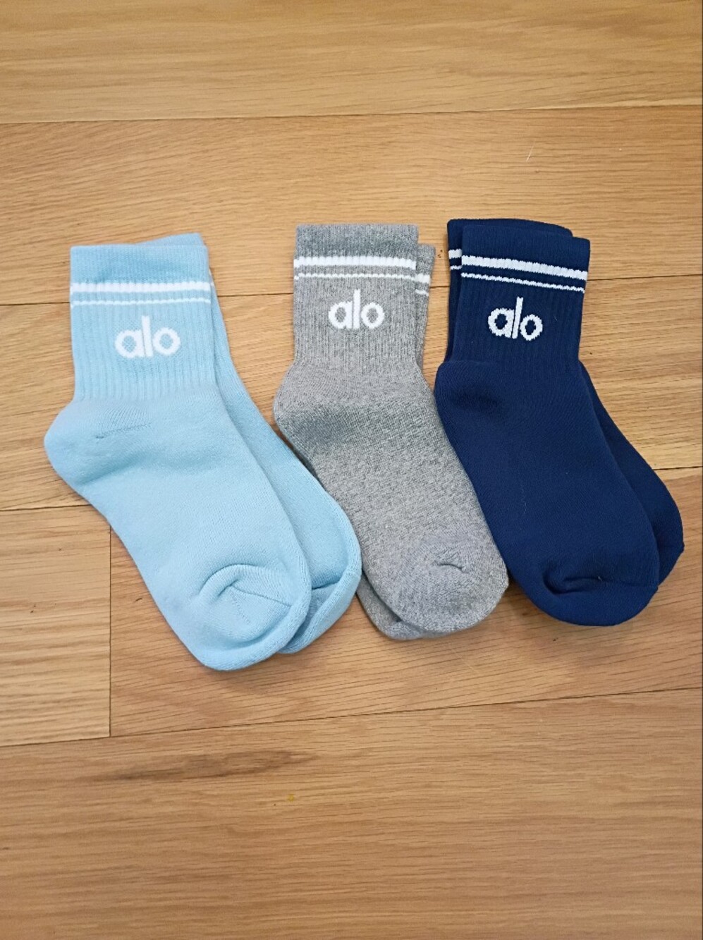 ALO Yoga Trio Throwback Half Crew Socks in Light Blue, Gray & Navy